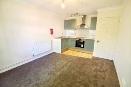 Old School Close, Aylesbury, Image 4