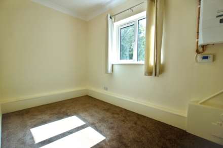 Old School Close, Aylesbury, Image 5