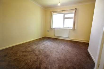 Old School Close, Aylesbury, Image 6