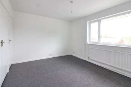 Bishops Walk, Aylesbury, Image 3