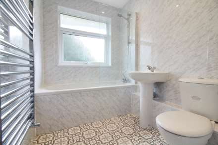 Bishops Walk, Aylesbury, Image 5