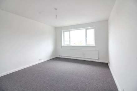 Bishops Walk, Aylesbury, Image 7