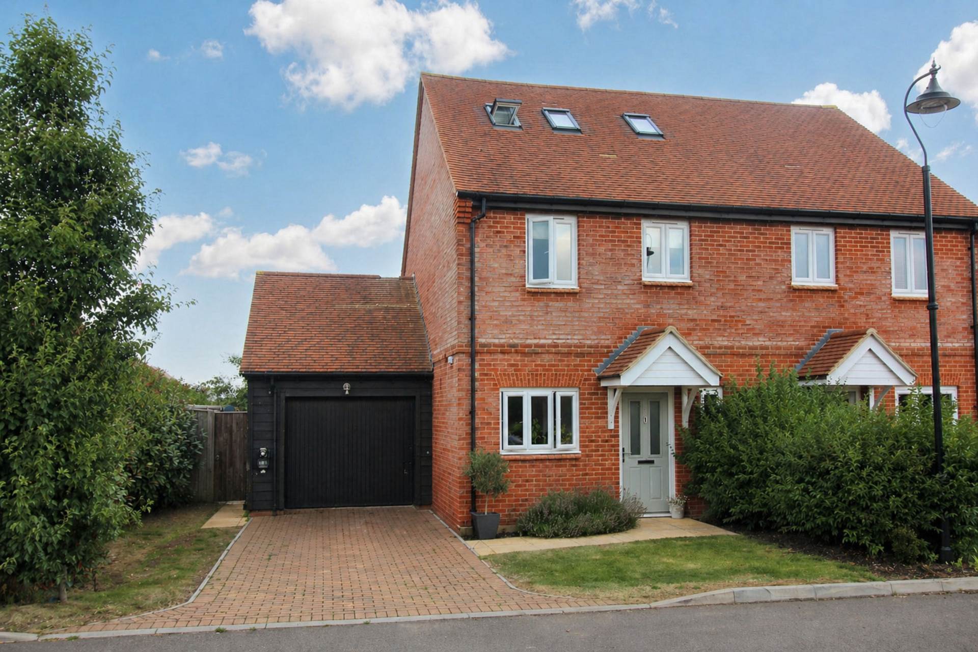 Fairfield Close, Haddenham, Image 1