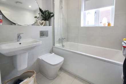 Fairfield Close, Haddenham, Image 6