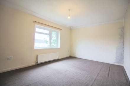 Lee Road, Aylesbury, Image 12