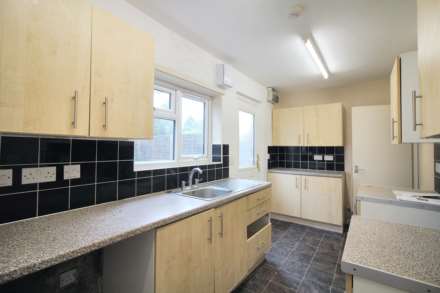Lee Road, Aylesbury, Image 3