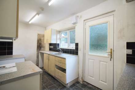 Lee Road, Aylesbury, Image 6