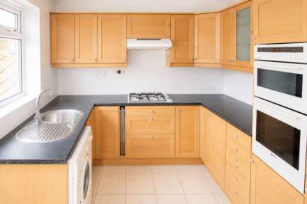 Wallbridge Close, Aylesbury, Image 3