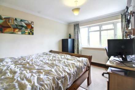 Chalgrove End, Stoke Mandeville, Image 13