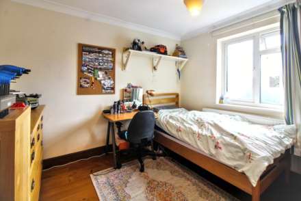 Chalgrove End, Stoke Mandeville, Image 14