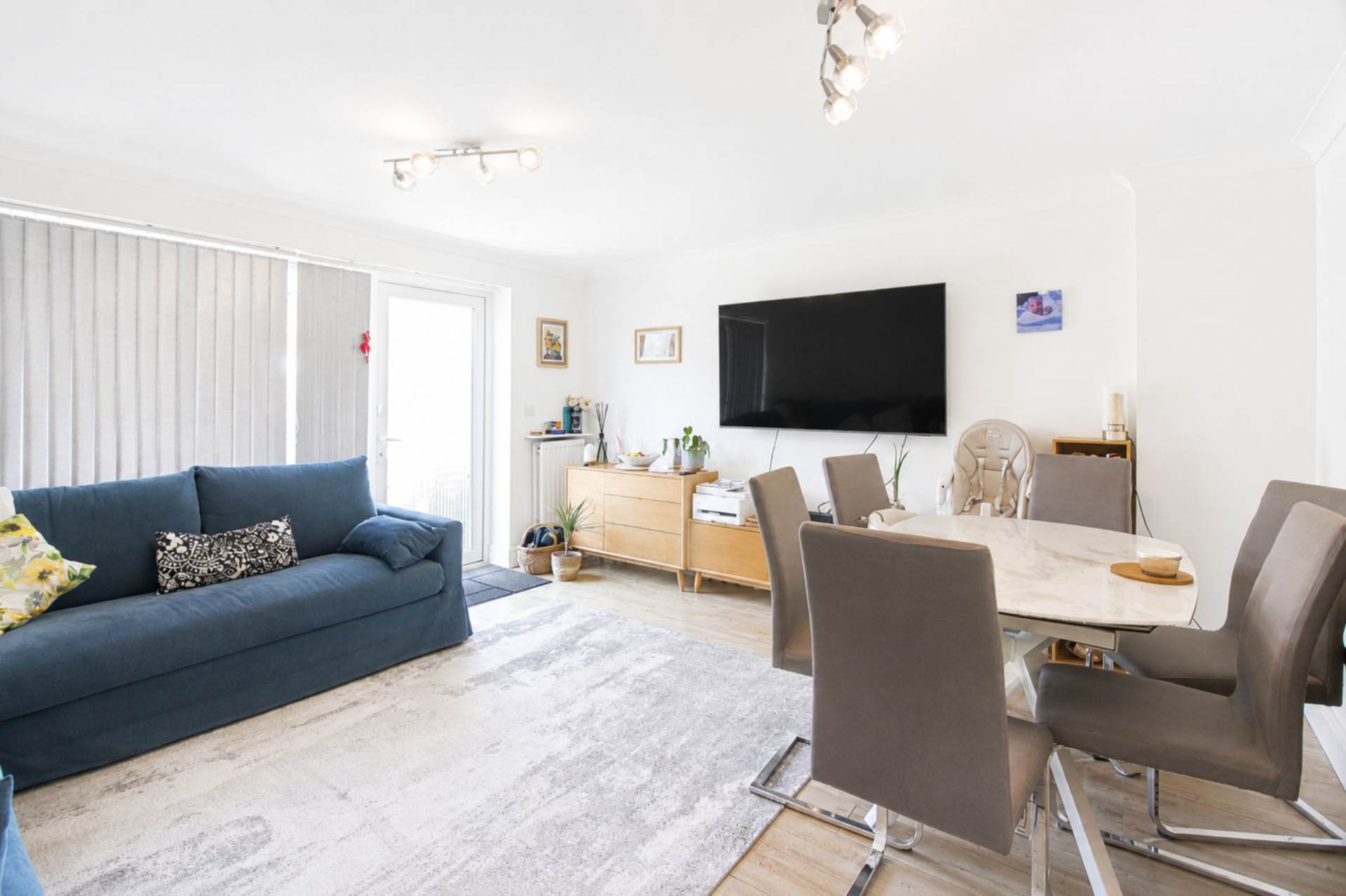 Winston Mews, Aylesbury, Image 4
