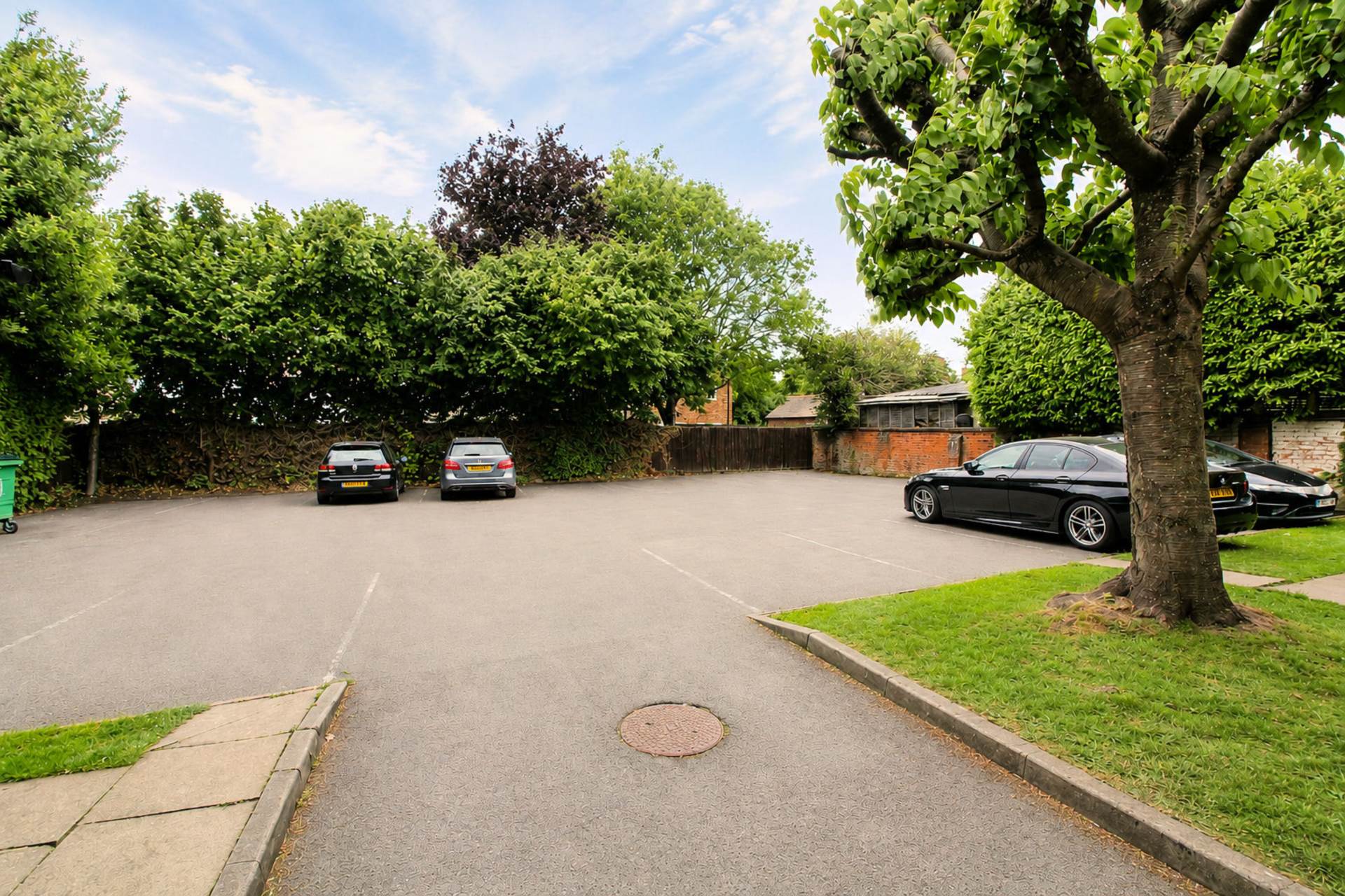 Bowerbank Court, Aylesbury, Image 9