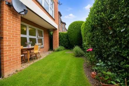 Bowerbank Court, Aylesbury, Image 8