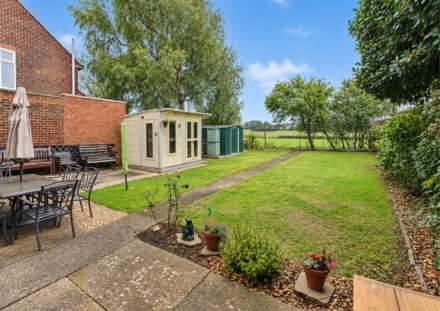 Holywell Cottages, Nash, Image 3