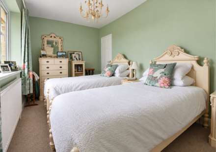 Holywell Cottages, Nash, Image 8