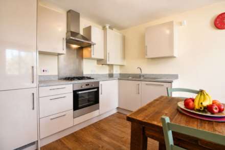Perrine Close, Aylesbury, Image 3