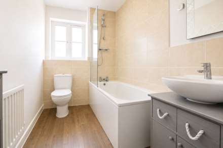 Perrine Close, Aylesbury, Image 4
