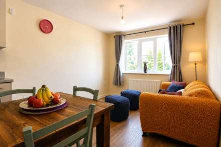 Perrine Close, Aylesbury, Image 6