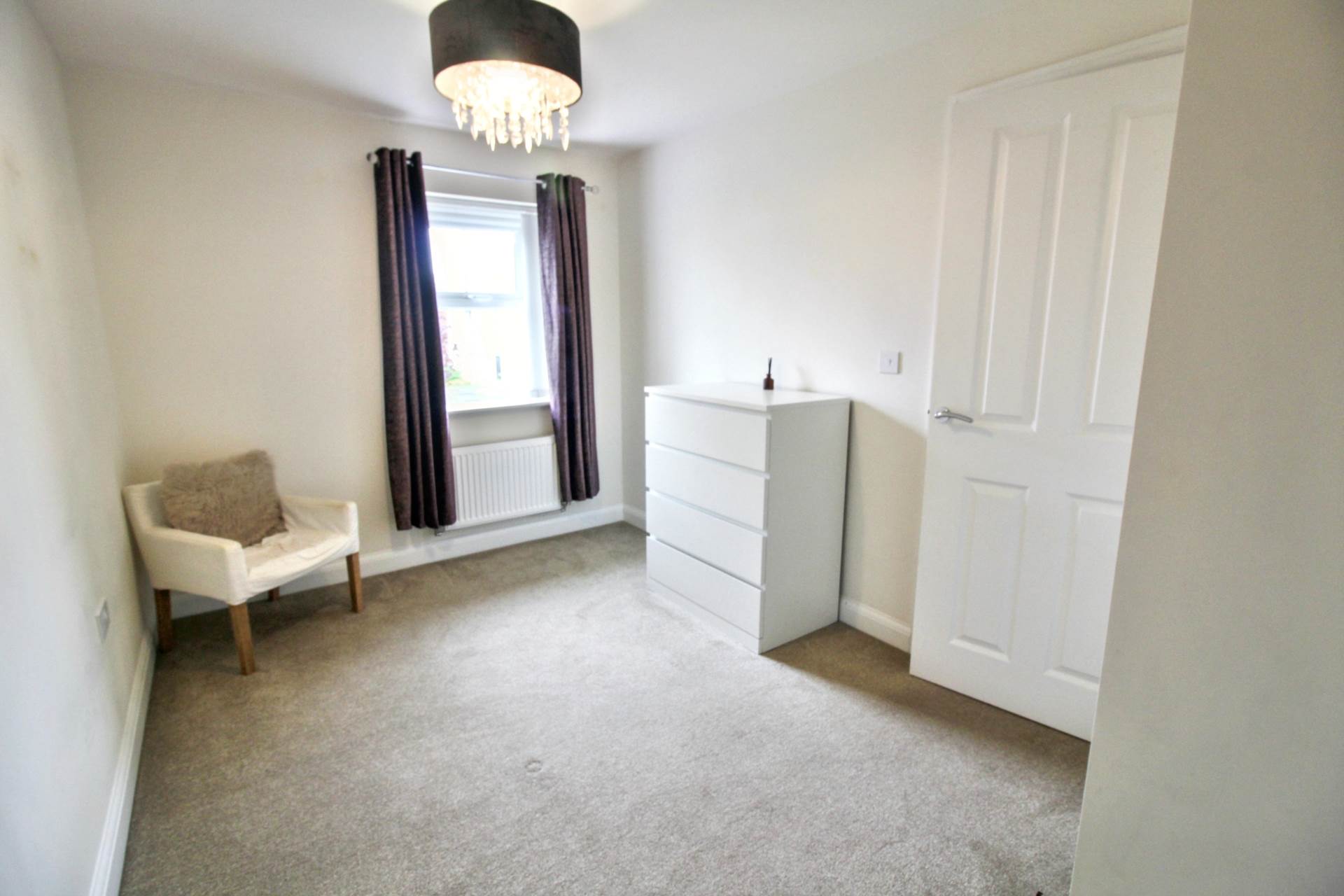 Fitz Hugh Crescent, Milton Keynes, Image 8