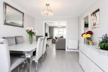 Westmorland Avenue, Aylesbury, Image 2