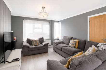 Westmorland Avenue, Aylesbury, Image 5