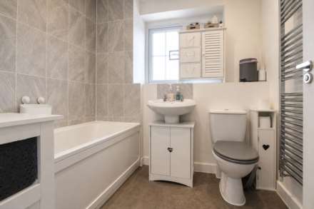 Clayfield Road, Aylesbury, Image 6