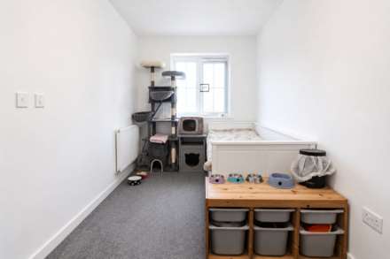 Clayfield Road, Aylesbury, Image 8