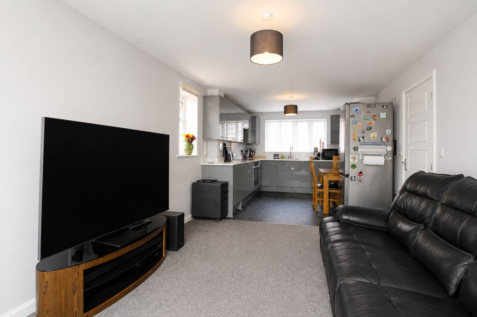 Birmingham Drive, Aylesbury, Image 4