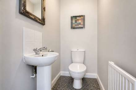 Birmingham Drive, Aylesbury, Image 10