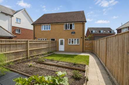 Birmingham Drive, Aylesbury, Image 11