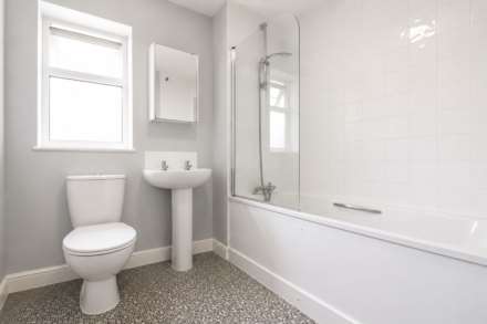 Birmingham Drive, Aylesbury, Image 7