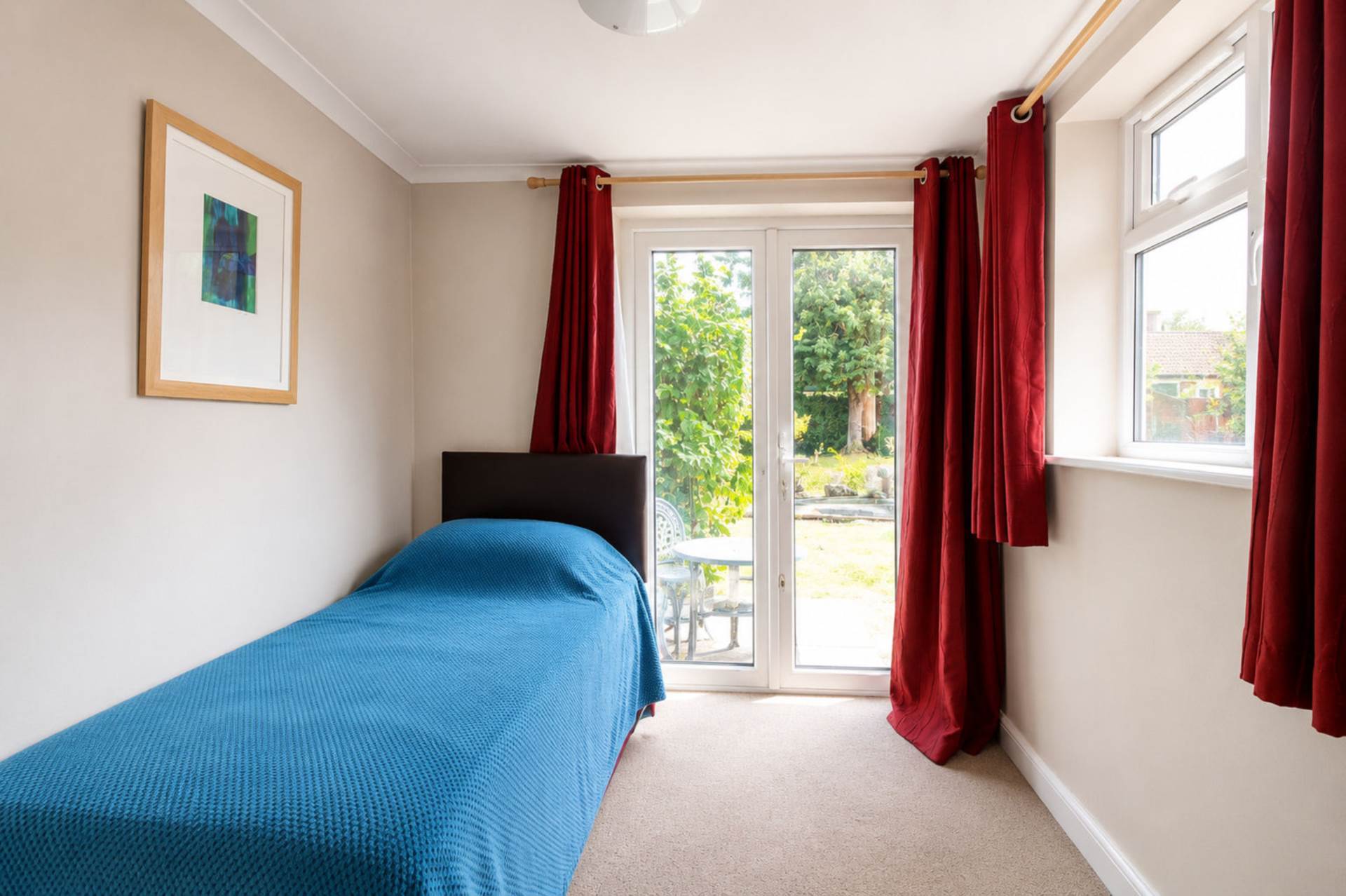 Churchill Avenue, Aylesbury, Image 12