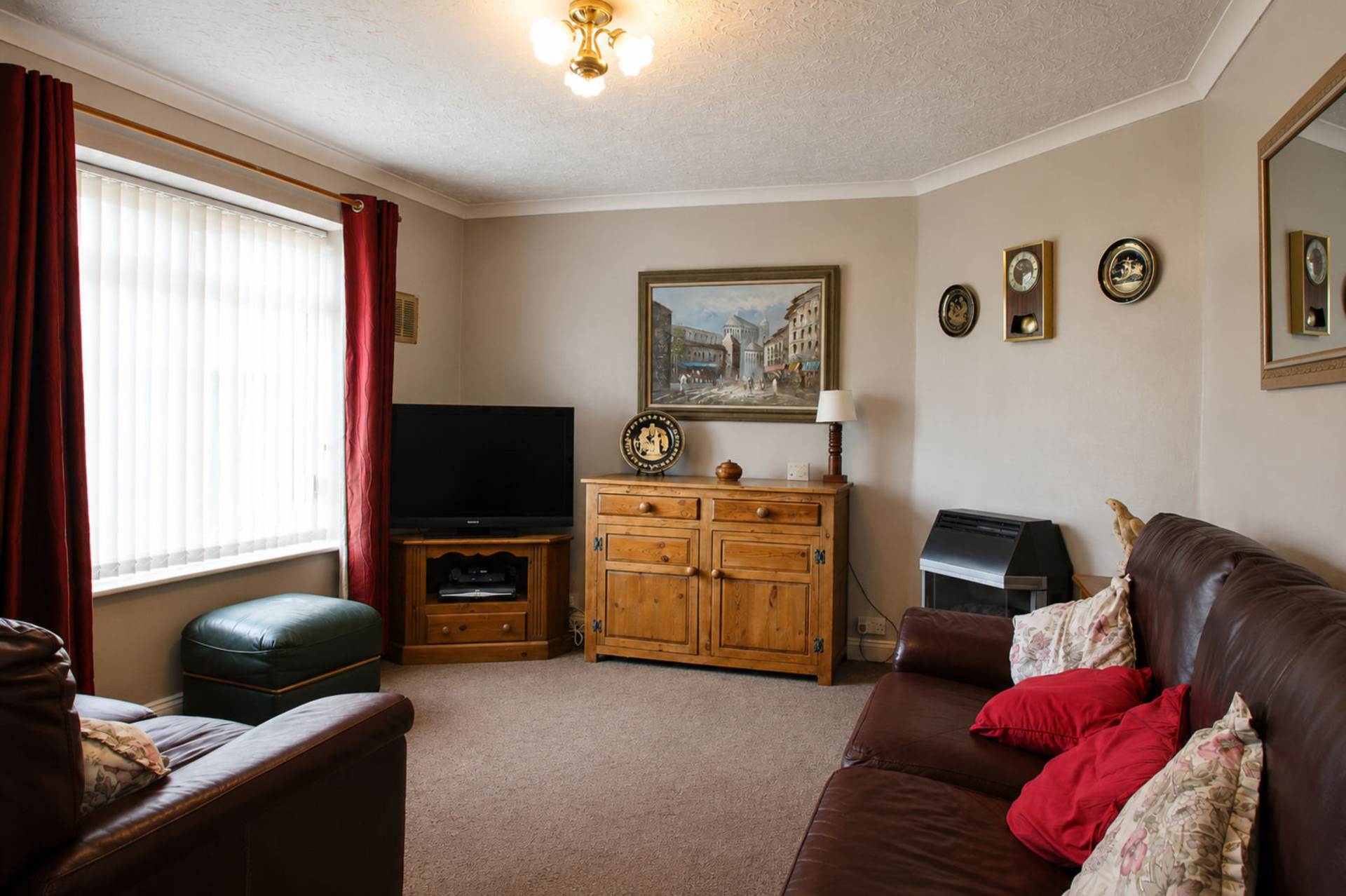 Churchill Avenue, Aylesbury, Image 5