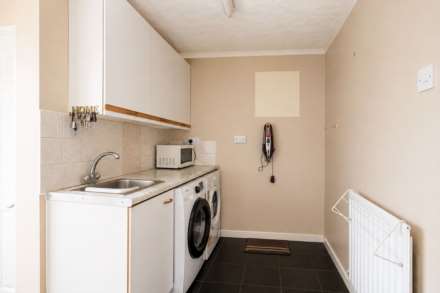 Churchill Avenue, Aylesbury, Image 8