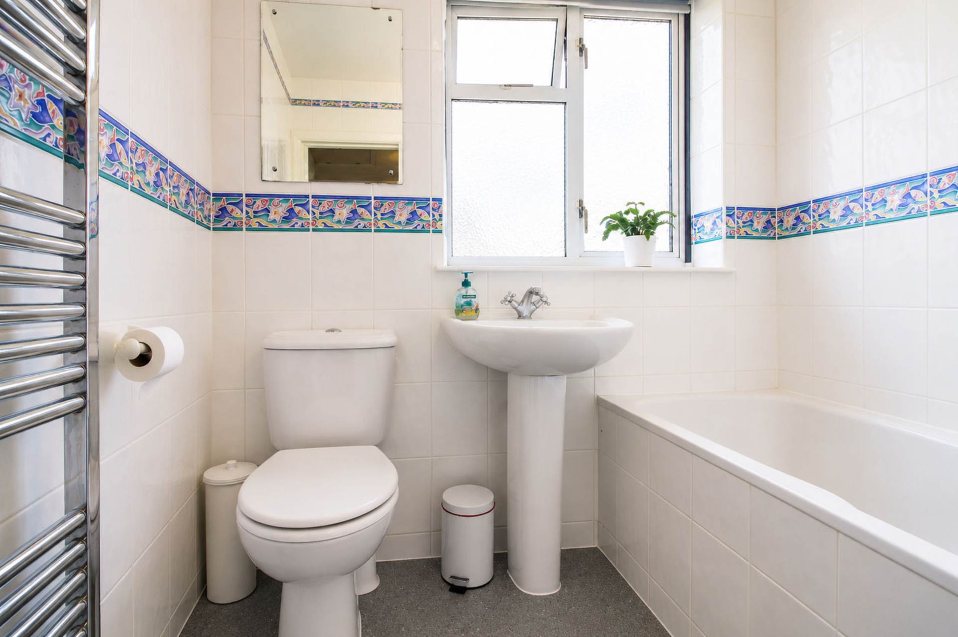 Broughton Avenue, Aylesbury, Image 11