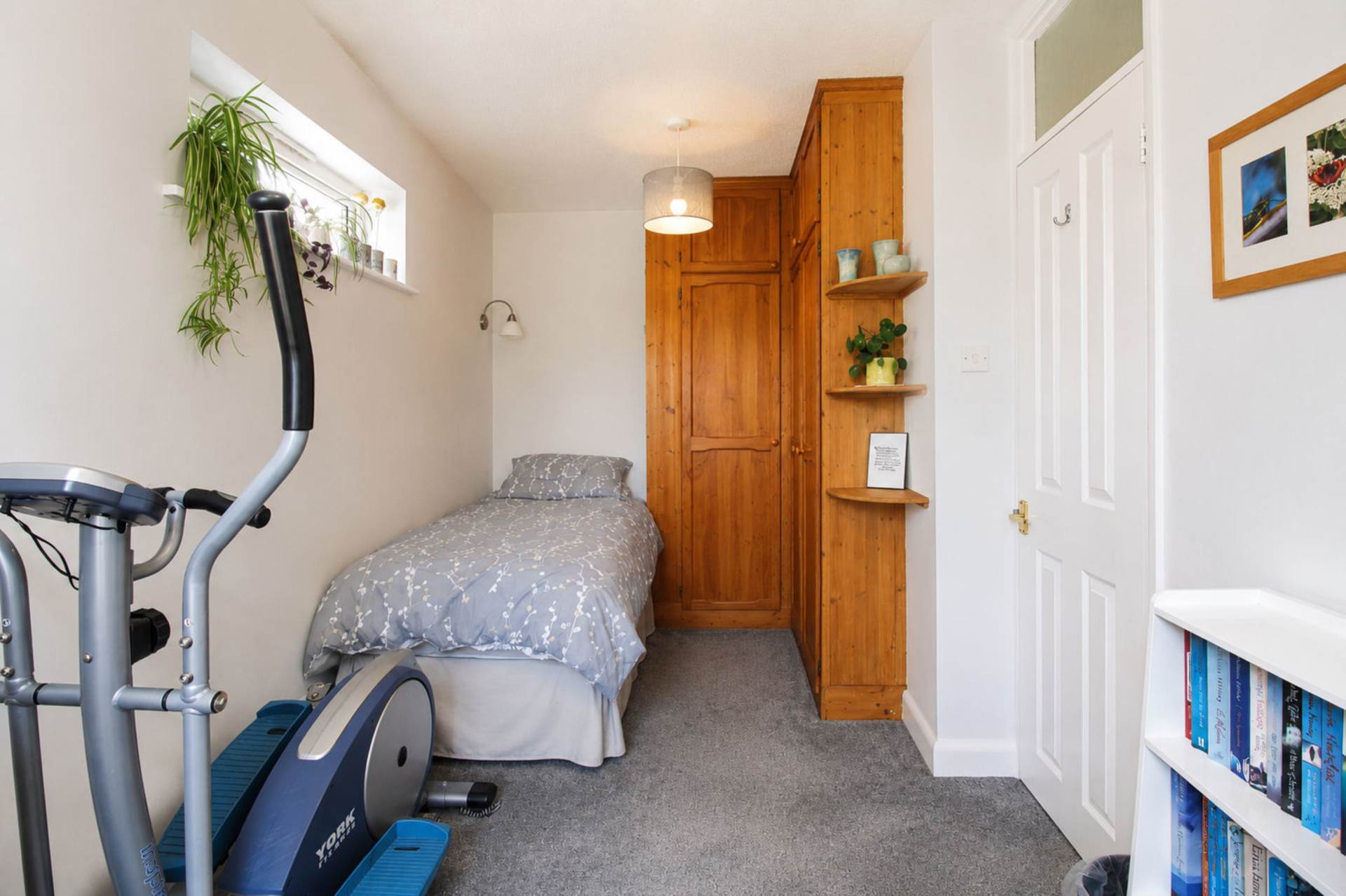 Broughton Avenue, Aylesbury, Image 15