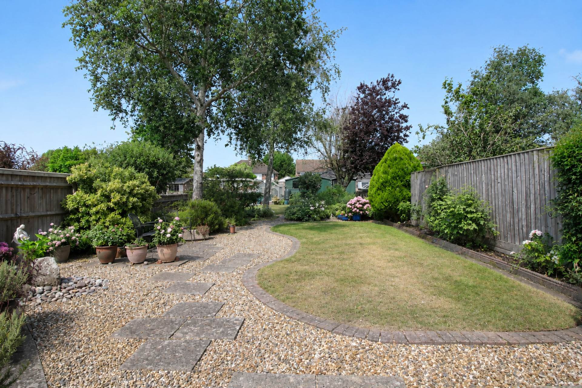 Broughton Avenue, Aylesbury, Image 16