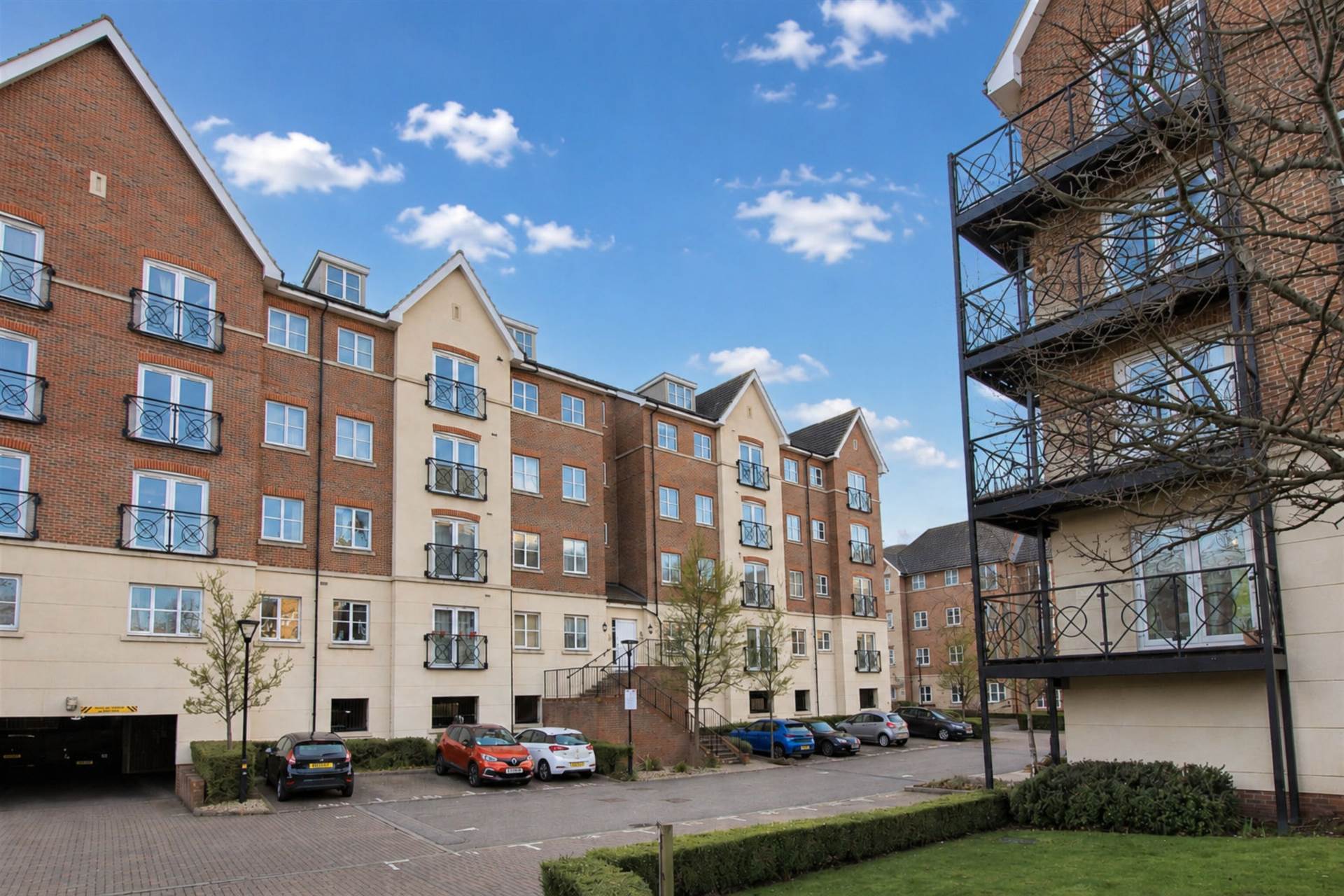 Viridian Square, Aylesbury, Image 5