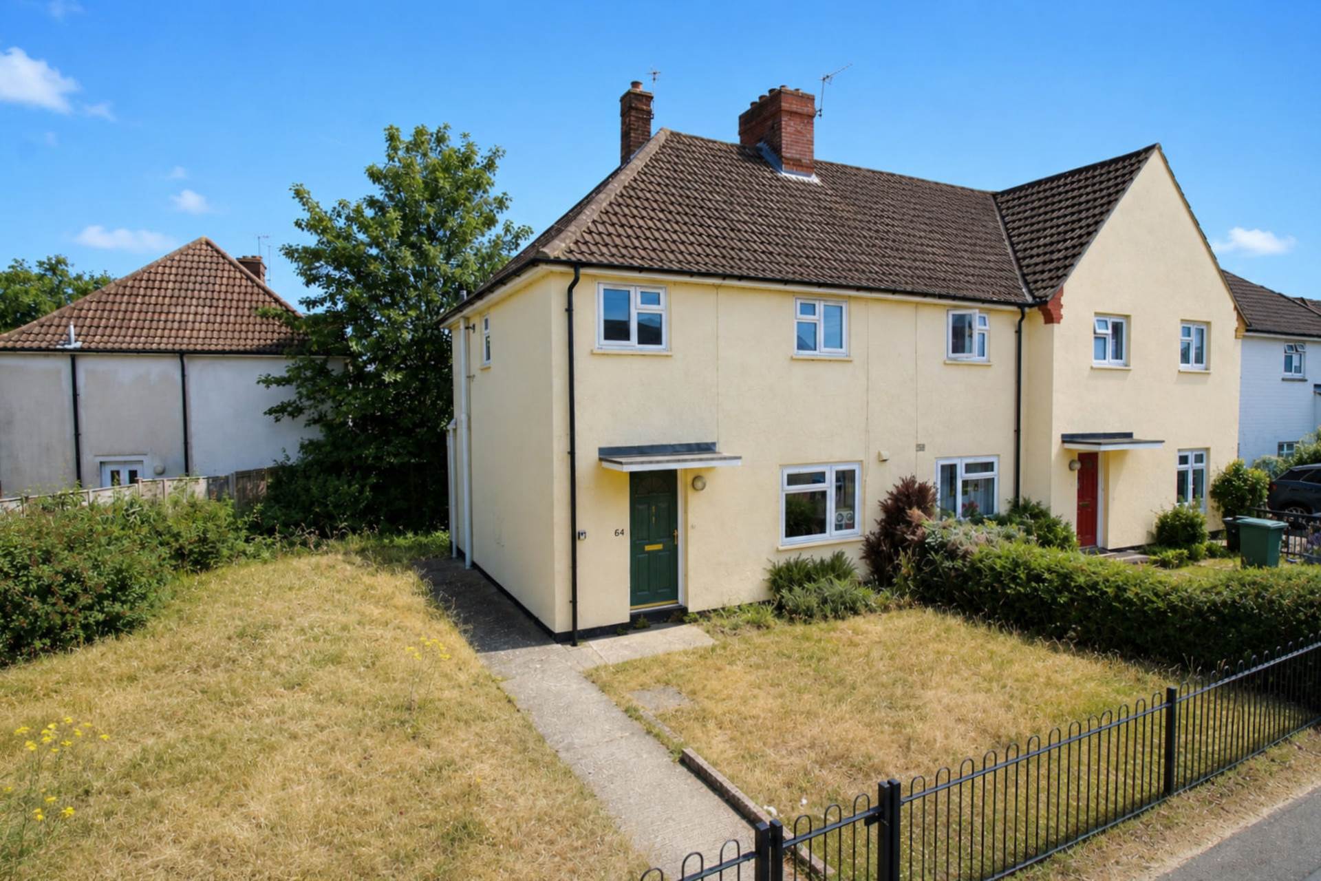 Prebendal Avenue, Aylesbury, Image 1