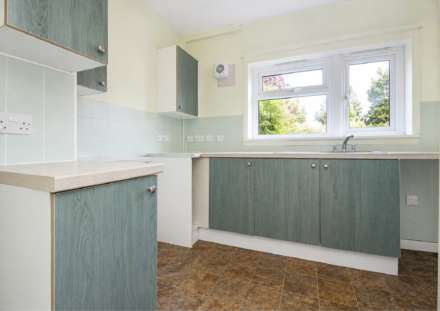 Nightingale Road, Aylesbury, Image 3