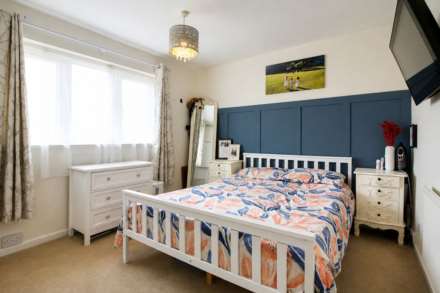 Brompton Crescent, Aylesbury, Image 7