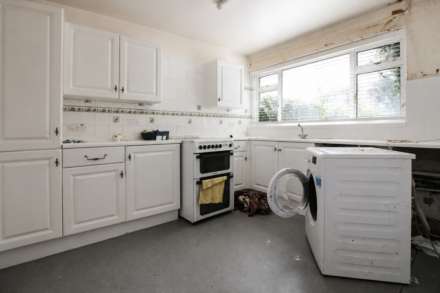 Marcourt Road, Stokenchurch, Image 4