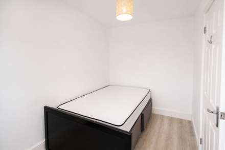 Berry Court, Bradville, Image 10