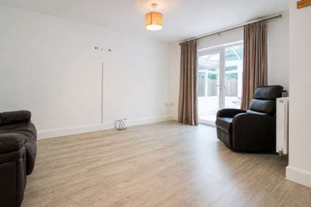Berry Court, Bradville, Image 5