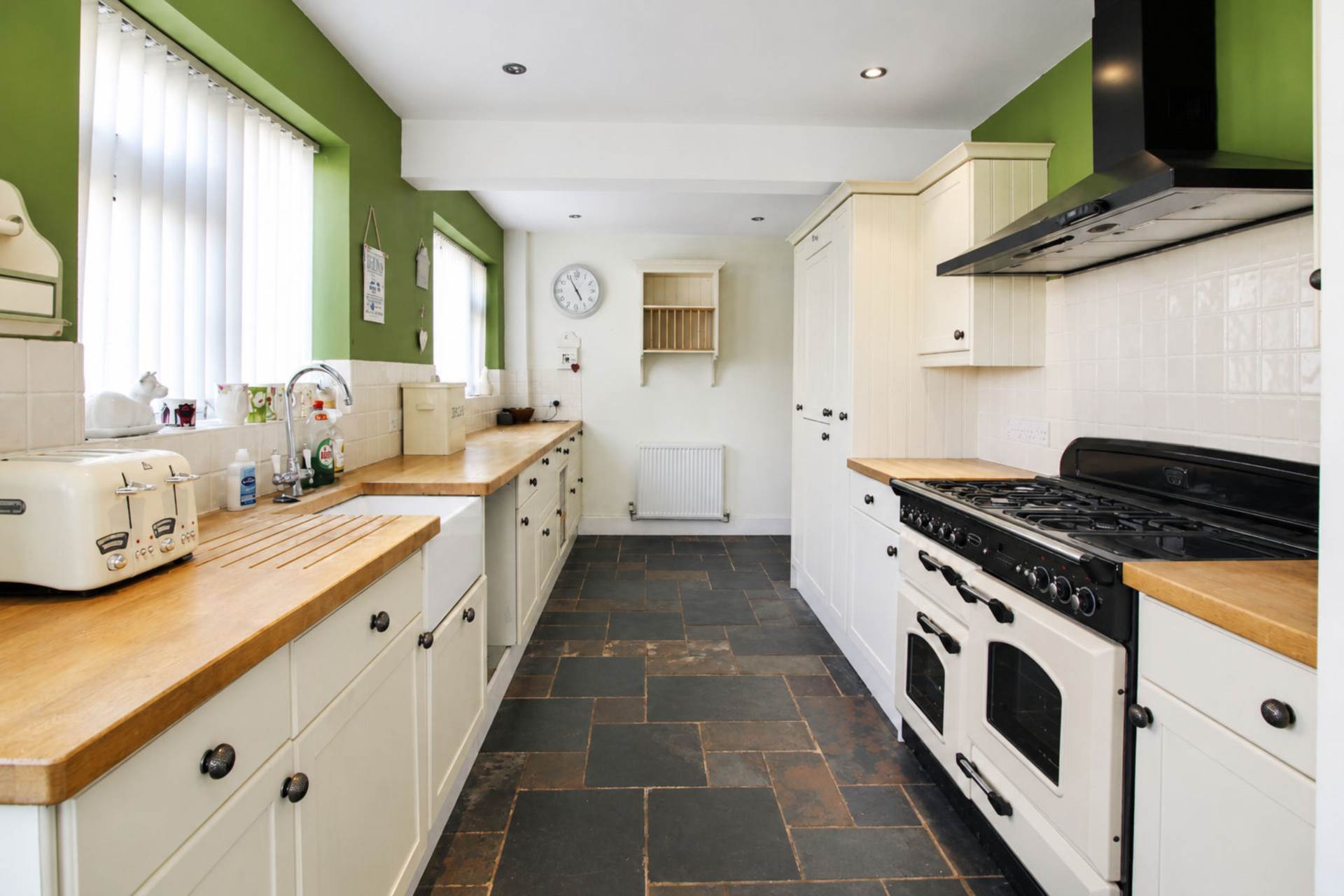 Broughton Avenue, Aylesbury, Image 3