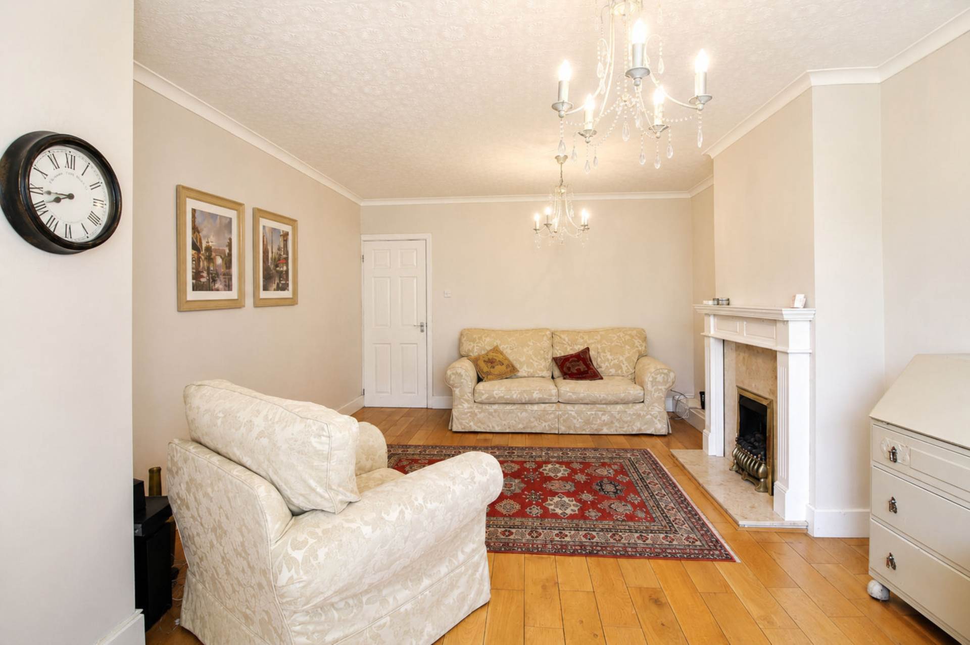 Broughton Avenue, Aylesbury, Image 9