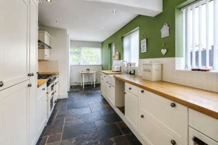 Broughton Avenue, Aylesbury, Image 10