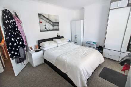Tring Road, Aylesbury, Image 3