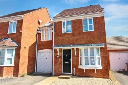 Lark Vale, Aylesbury, Image 1