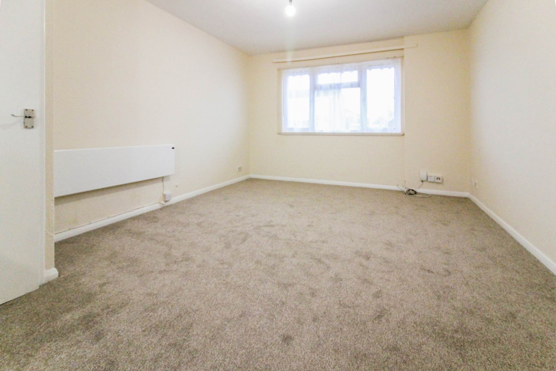 Fowler Road, Aylesbury, Image 4